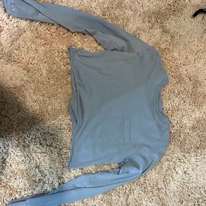 blue/grey long sleeve crop top